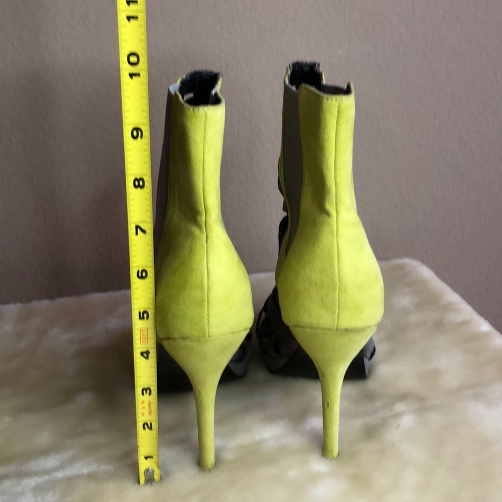 Paper Fox Bootie - Picture 2 of 3